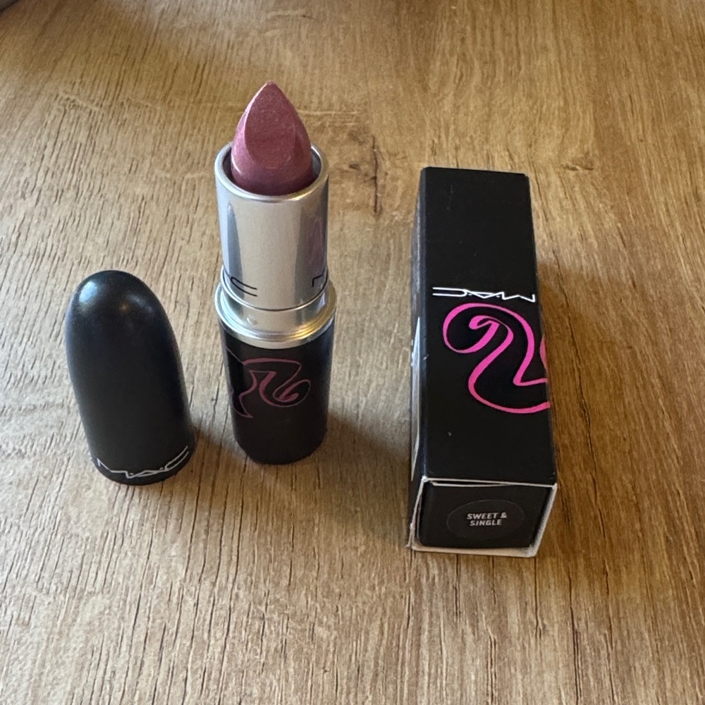 Barbie Loves MAC, MAC Cosmetics Sweet & Single Lipstick - NEW